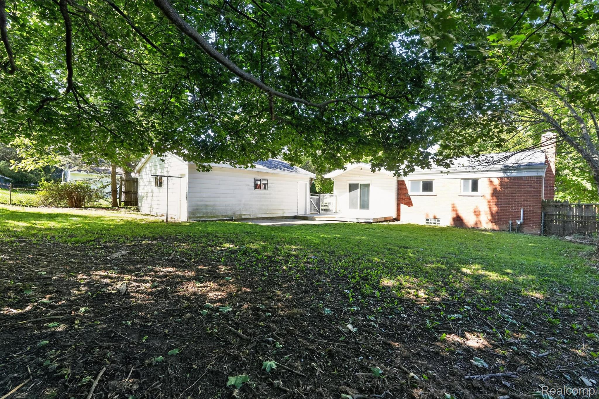 1149 Parallel Street Fenton, MI 48430 - Photo 32 of 34 32-Backyard.jpg