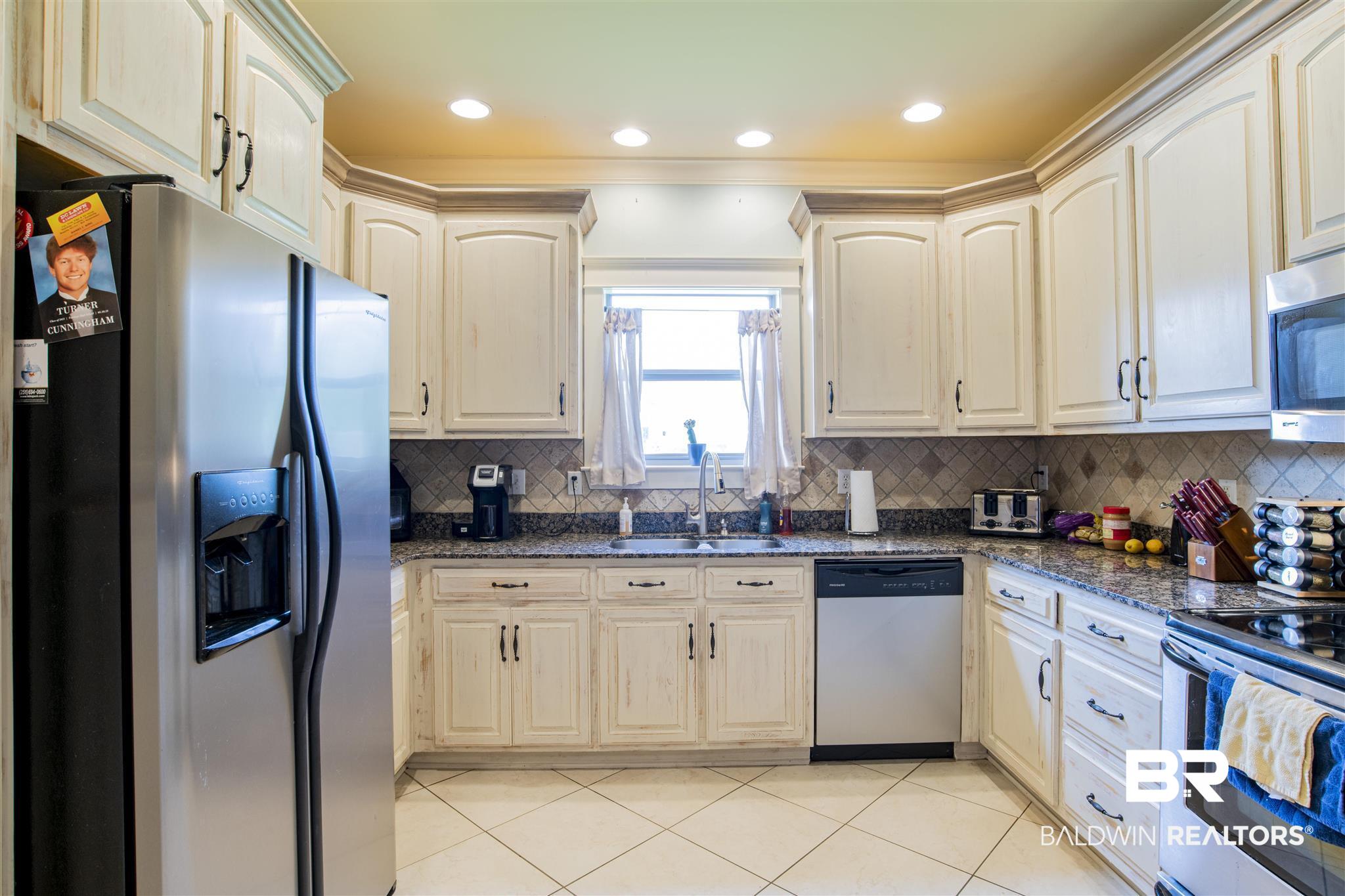 11257 Lapalma Street Fairhope, AL 36532 - Photo 6 of 14