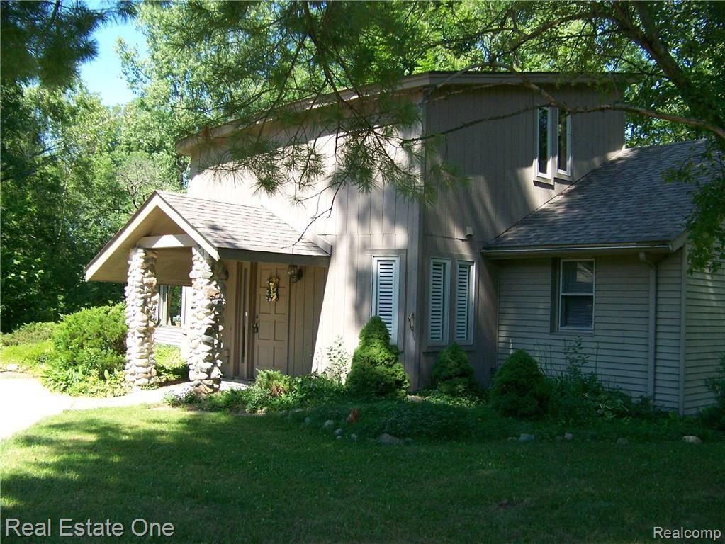 1000 Rochester Road Leonard, MI 48367 - Photo 1 of 33 100_1834.JPG