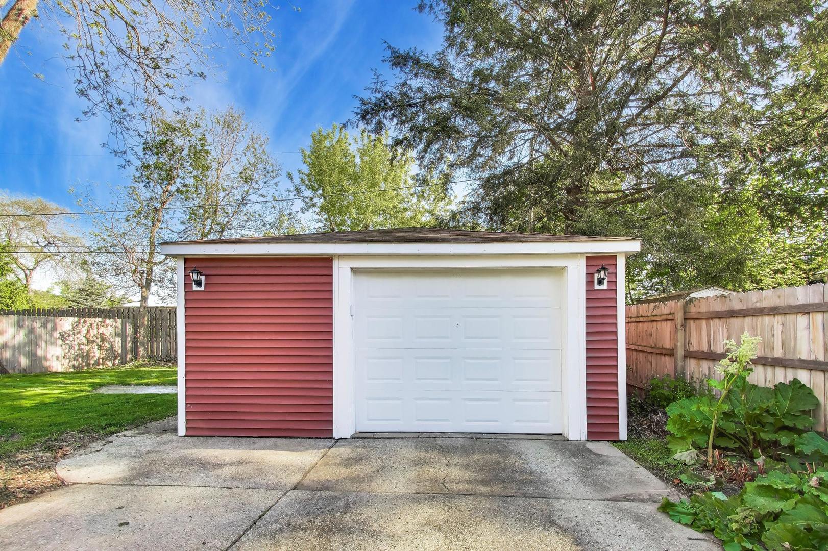 836 East Rockland Road Libertyville, IL 60048 - Photo 17 of 20