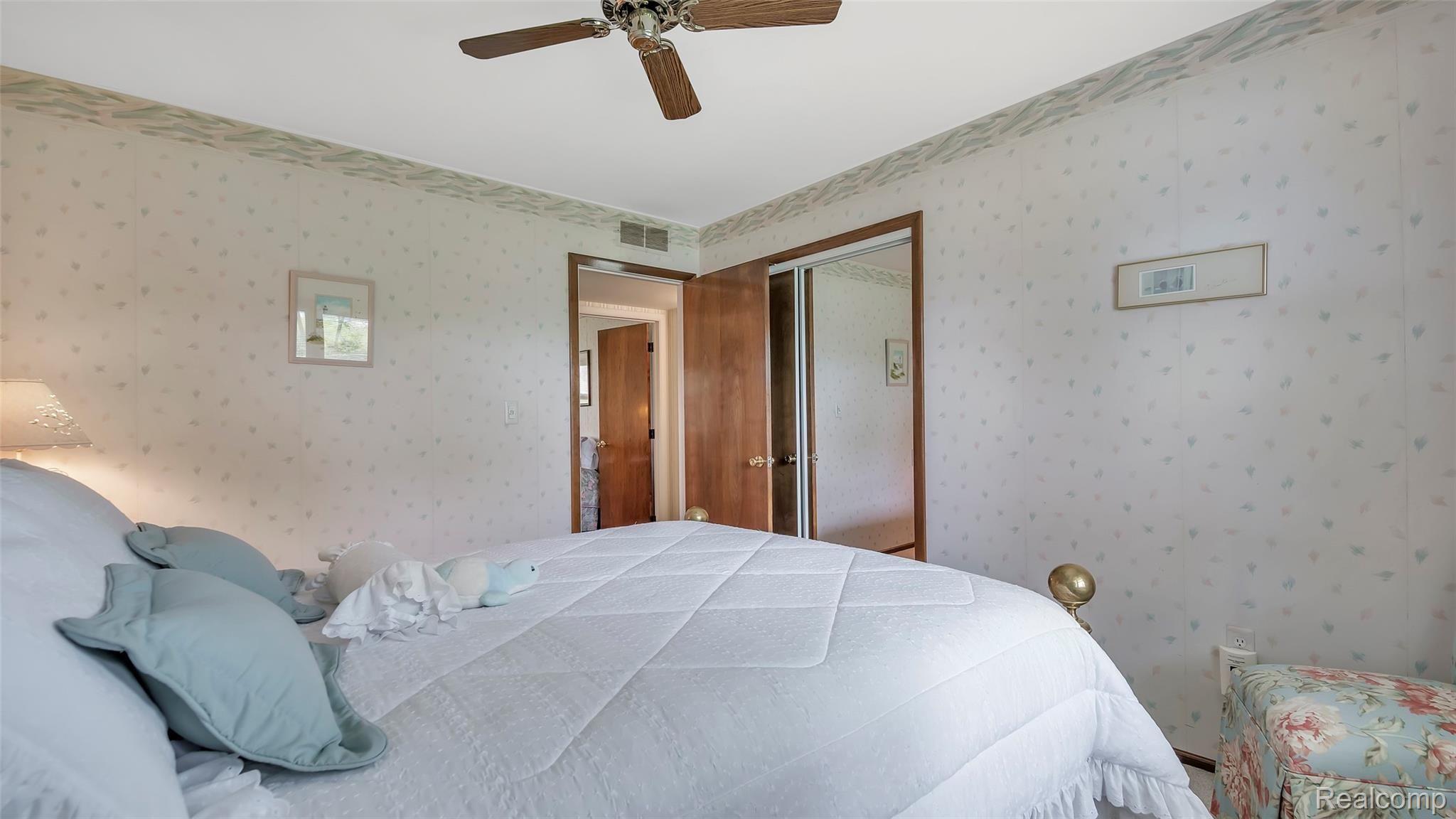22728 Meadowbrook Road Novi, MI 48375 - Photo 17 of 34 22728-Meadowbrook-Rd-Novi-MI-48375-windowstill-17.jpg