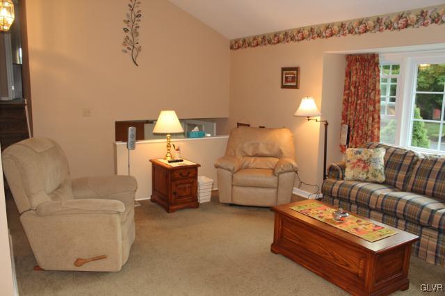 3178 Shakespeare Road Bethlehem, PA 18017 - Photo 3 of 34 Gallery Image 3
