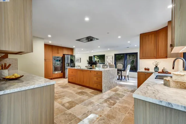 $1,875,000 | 148-148 Auburn Street, San Rafael, CA 94901