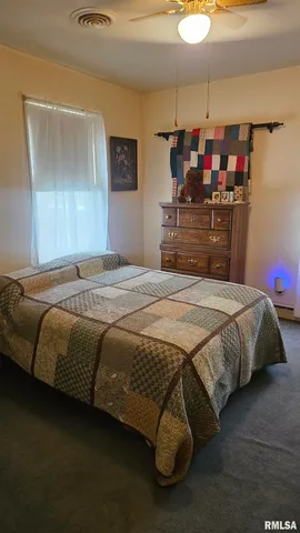 $89,900 | 1155 South Main Street, Canton, IL 61520