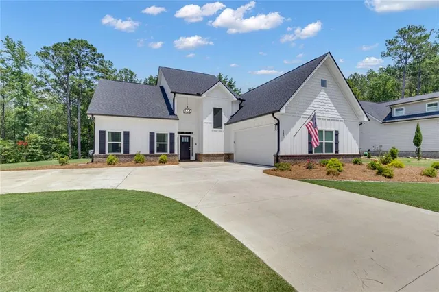 $620,000 | 147 Wolf Crk Cove, LaGrange, GA 30240