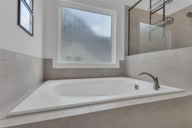 $620,000 | 147 Wolf Crk Cove, LaGrange, GA 30240