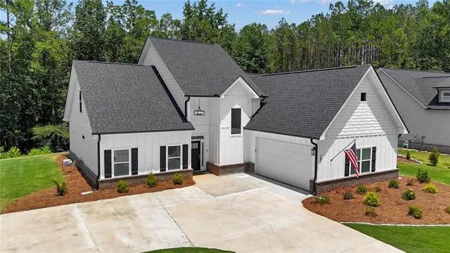$620,000 | 147 Wolf Crk Cove, LaGrange, GA 30240