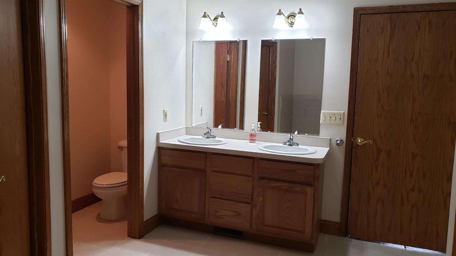 48360 Harris Road Belleville, MI 48111 - Photo 17 of 44 Photo 17