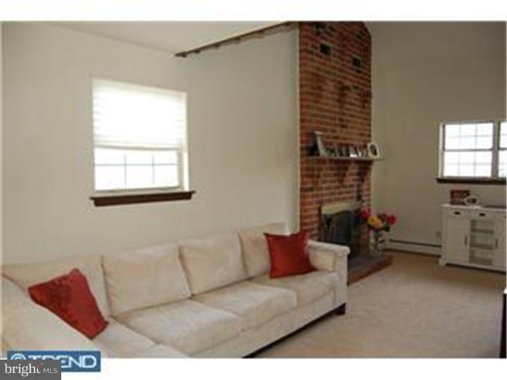 1020 Lamb Road Secane, PA 19018 - Photo 3 of 10