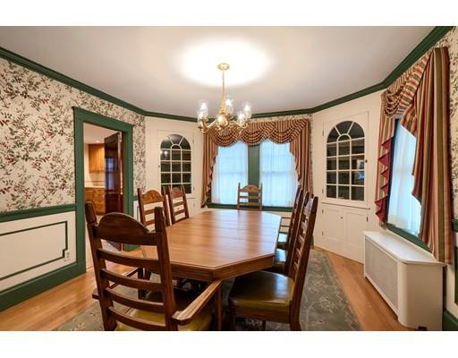 38 Virginia Road Waltham, MA 02453 - Photo 17 of 40