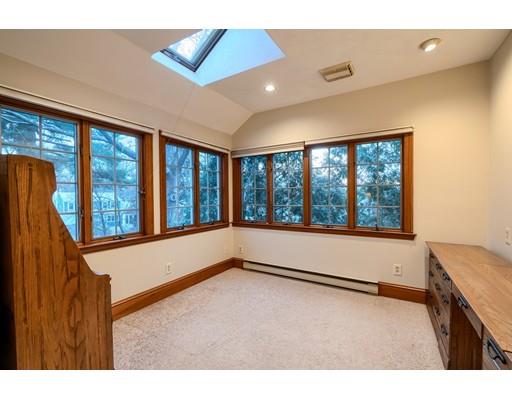 38 Virginia Road Waltham, MA 02453 - Photo 29 of 40