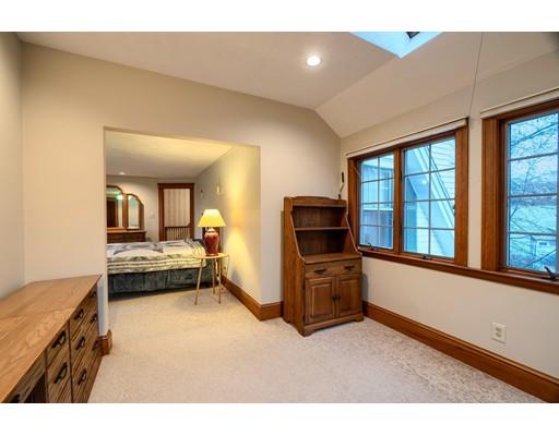 38 Virginia Road Waltham, MA 02453 - Photo 30 of 40