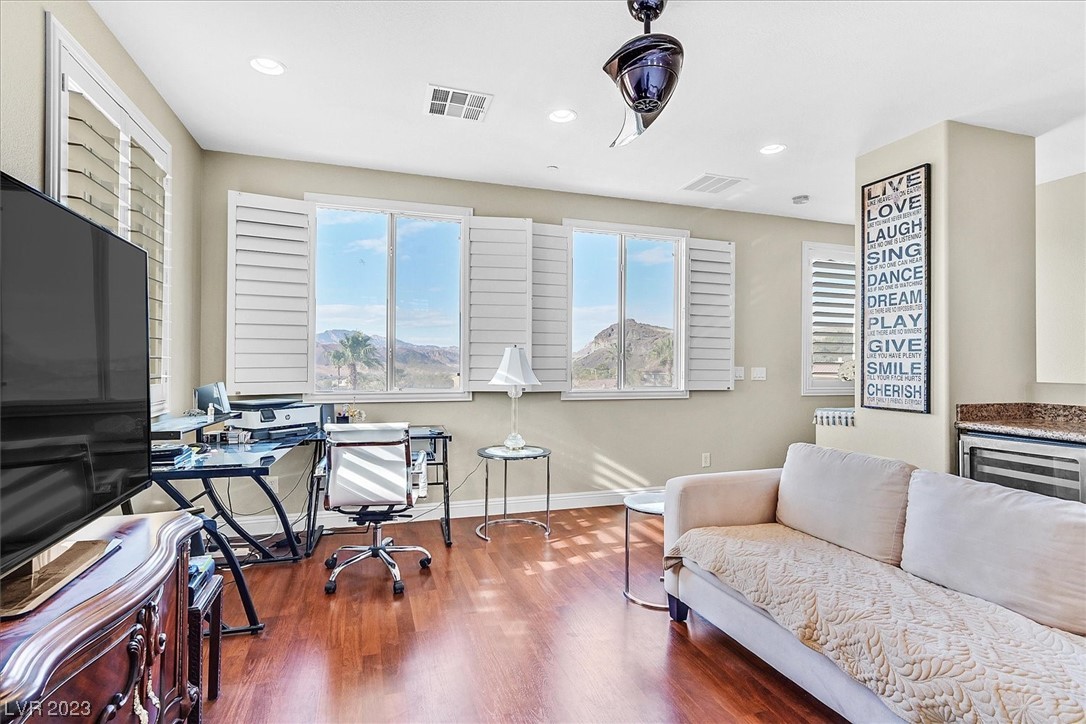 1083 Casa Palermo Circle Henderson, NV 89011 - Photo 12 of 34