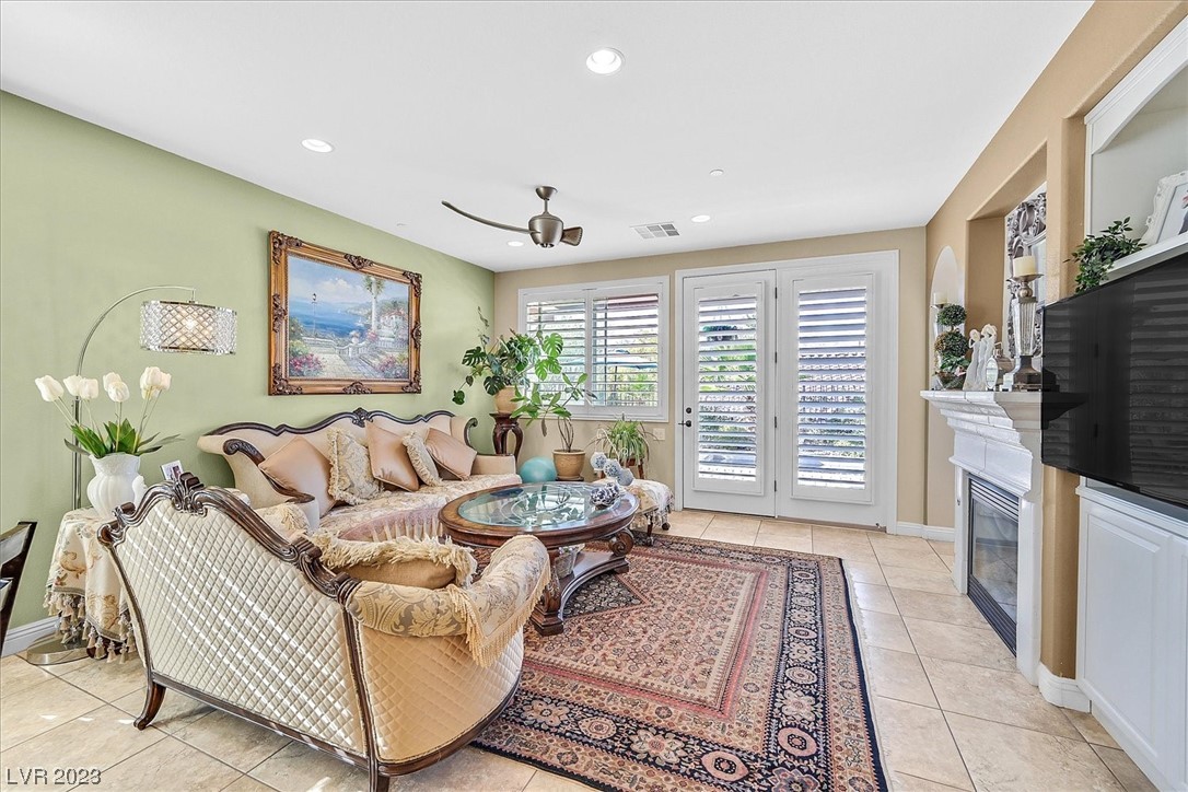 1083 Casa Palermo Circle Henderson, NV 89011 - Photo 5 of 34