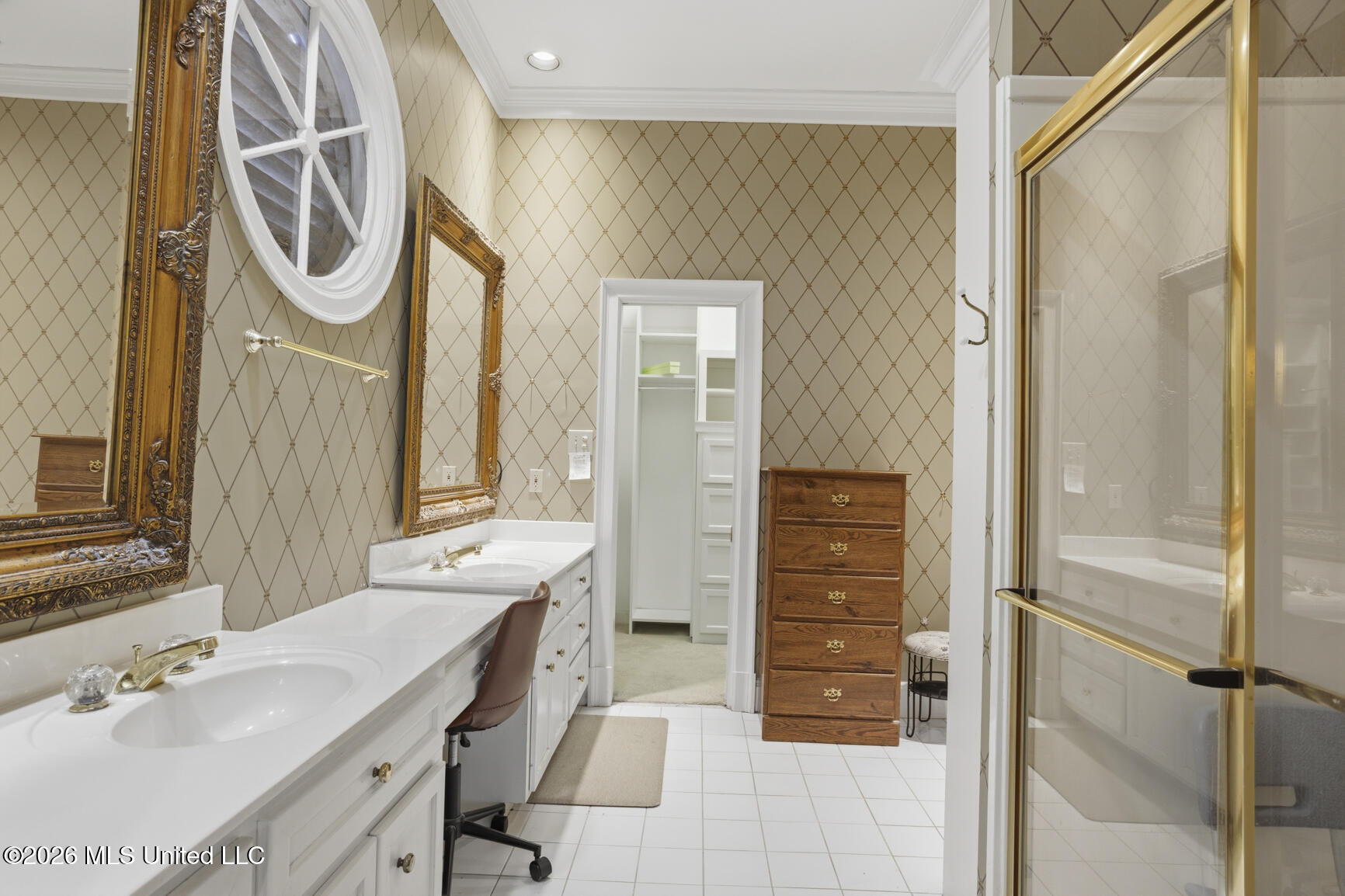 1641 Acadia Court Jackson, MS 39211 - Photo 18 of 28 Primary Bathroom