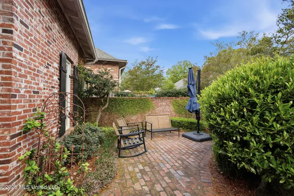 $375,000 | 1641 Acadia Court, Jackson, MS 39211