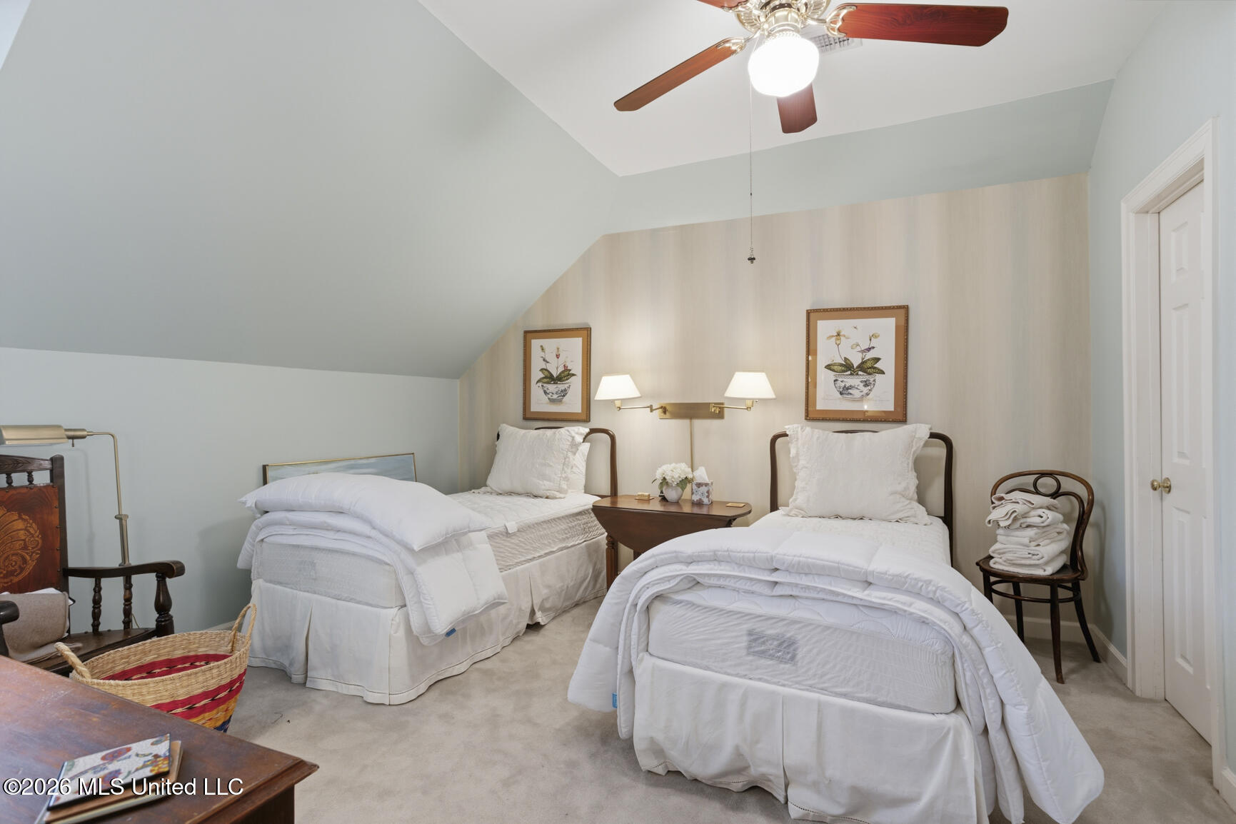 1641 Acadia Court Jackson, MS 39211 - Photo 25 of 28 Upstairs Bedroom