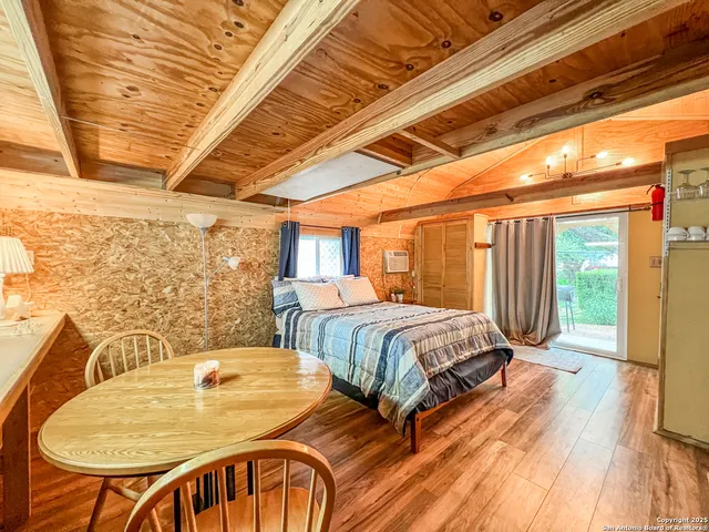 $700 | 1741 Valley, Unit B, Canyon Lake, TX 78133