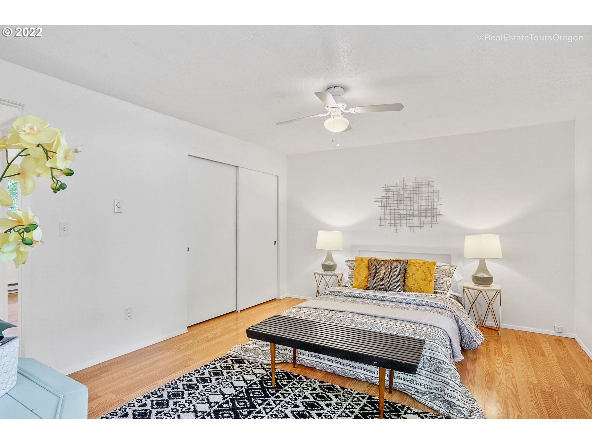 7624 Southwest Taylors Ferry Road Portland, OR 97223 - Photo 16 of 31 Gallery Image 16