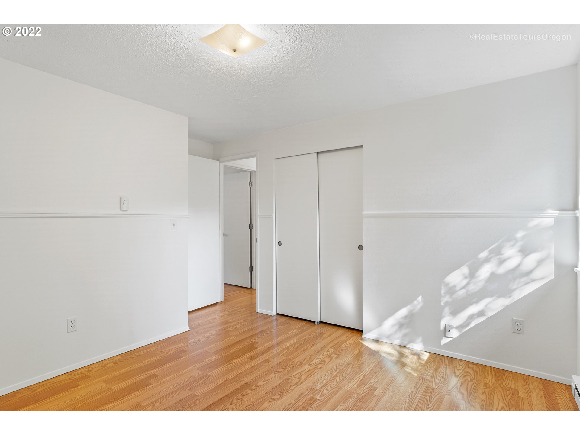 7624 Southwest Taylors Ferry Road Portland, OR 97223 - Photo 21 of 31 Gallery Image 21