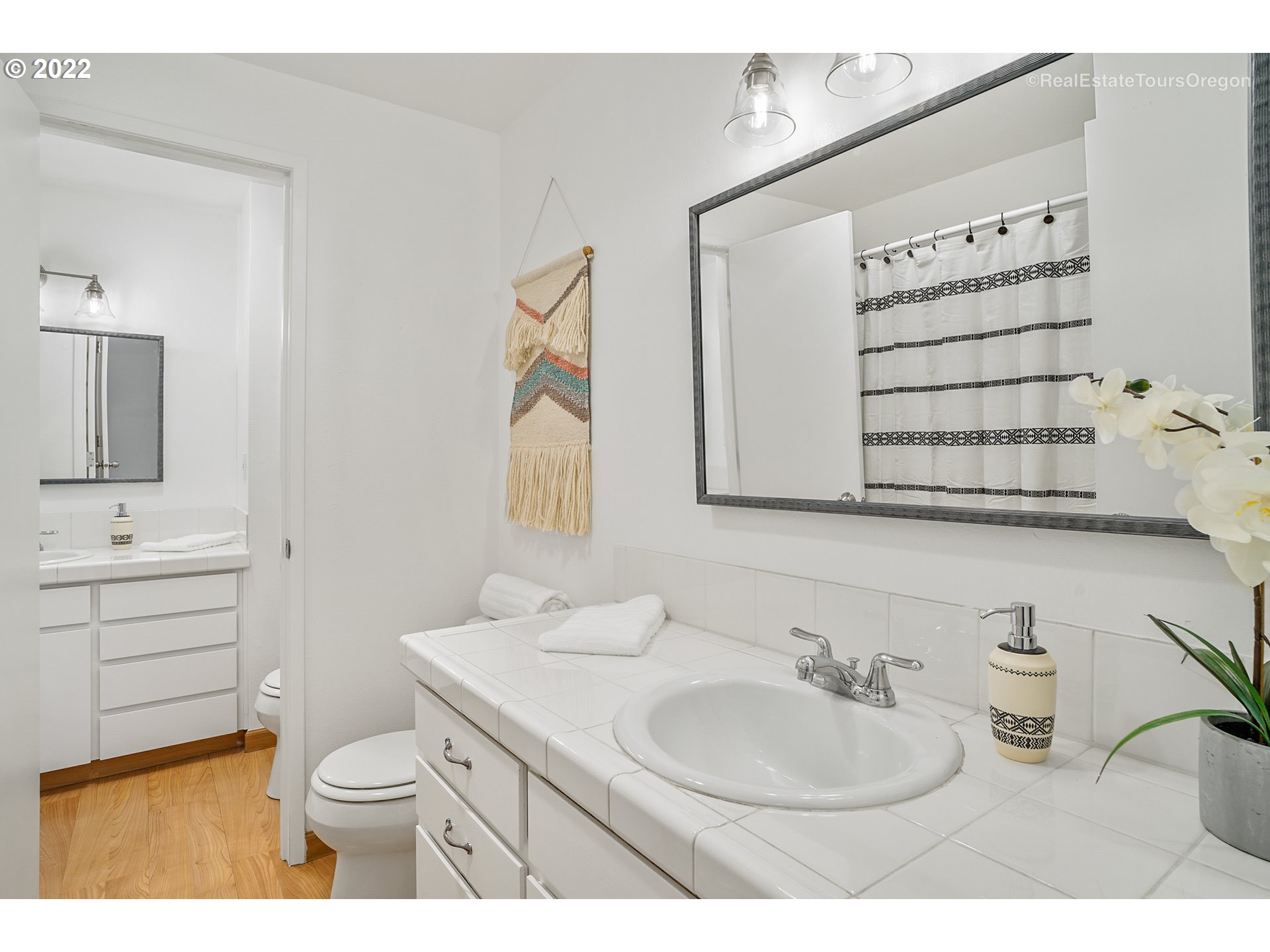 7624 Southwest Taylors Ferry Road Portland, OR 97223 - Photo 22 of 31 Gallery Image 22