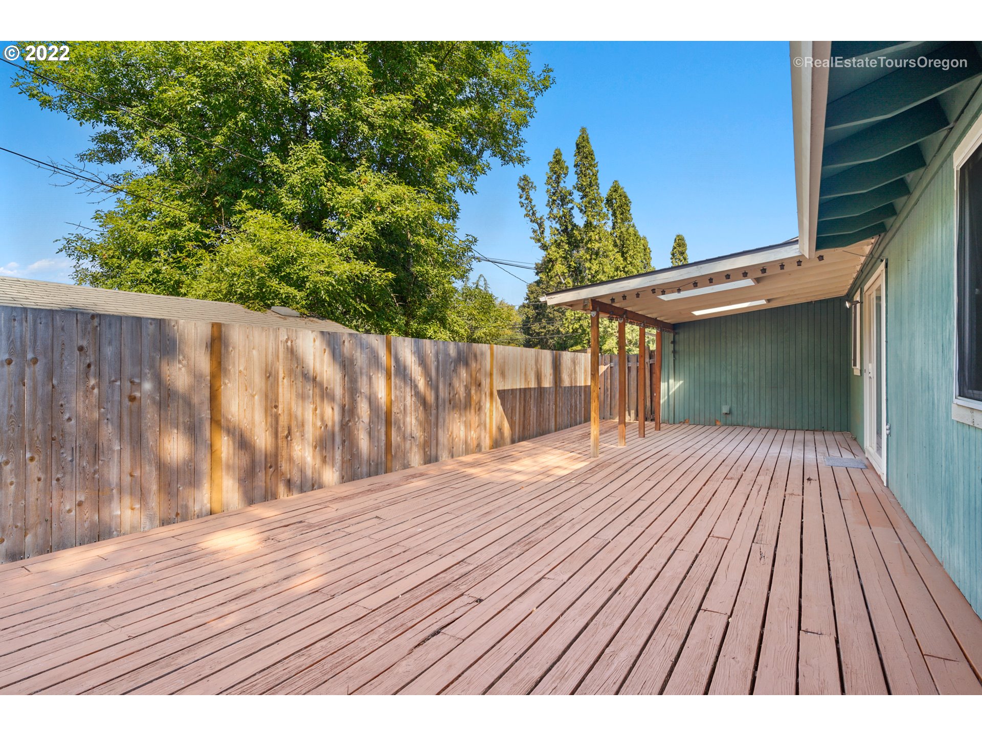7624 Southwest Taylors Ferry Road Portland, OR 97223 - Photo 28 of 31 Gallery Image 28