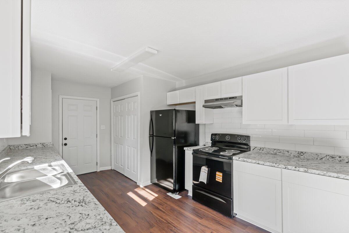 2902 Postell Court Hephzibah, GA 30815 - Photo 11 of 30 Kitchen 3 (4)