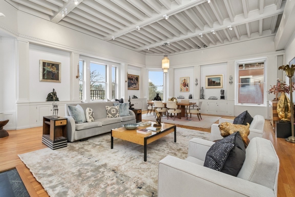 404 Beacon Street, Unit 3 Boston, MA 02115 - Photo 3 of 22