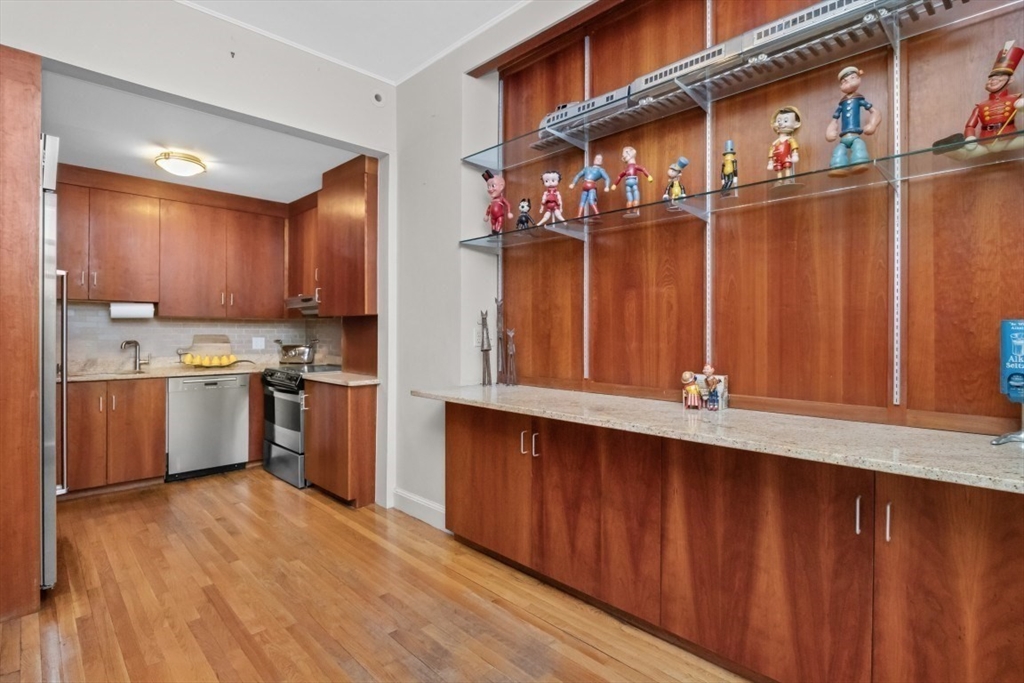 404 Beacon Street, Unit 3 Boston, MA 02115 - Photo 7 of 22