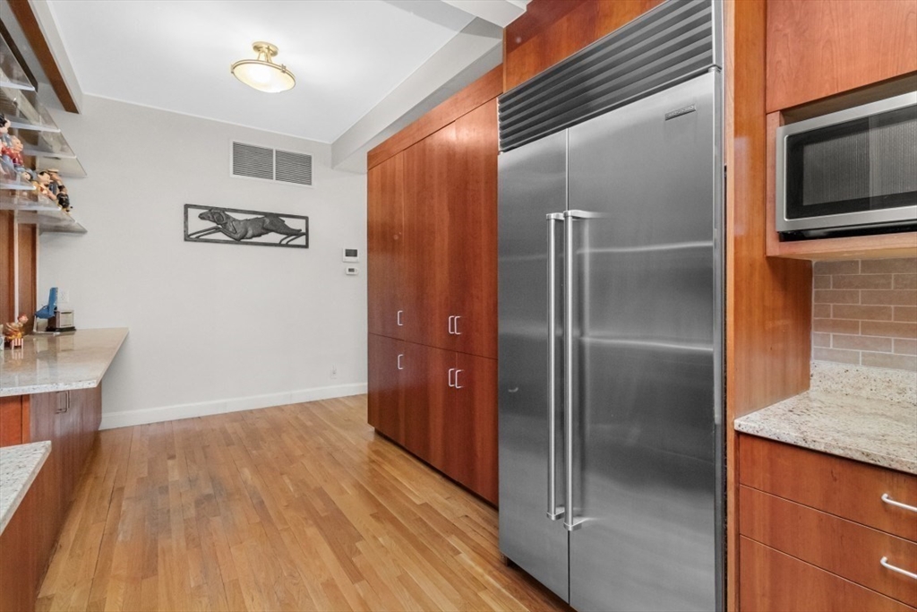 404 Beacon Street, Unit 3 Boston, MA 02115 - Photo 9 of 22