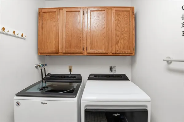 $1,249,000 | 244 Beechwood Drive, Cranston, RI 02921