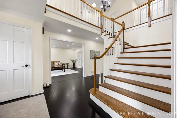 $1,020,000 | 4042 Broadmoor Circle, Naperville, IL 60564