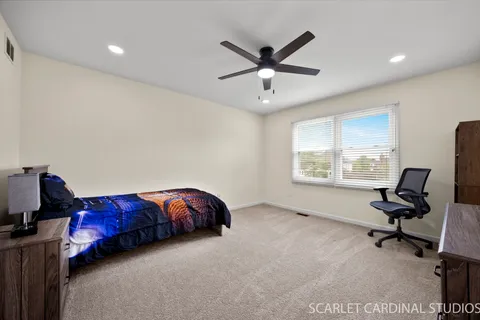 $1,020,000 | 4042 Broadmoor Circle, Naperville, IL 60564
