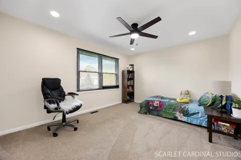$1,020,000 | 4042 Broadmoor Circle, Naperville, IL 60564