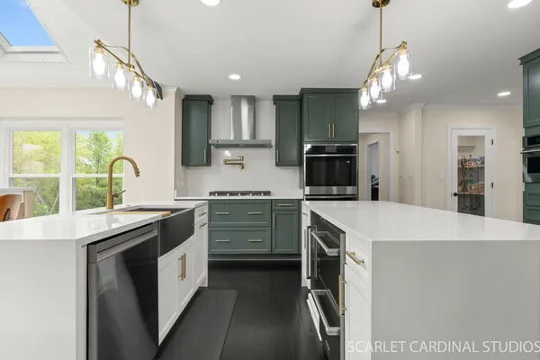 $1,020,000 | 4042 Broadmoor Circle, Naperville, IL 60564