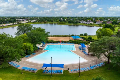 $1,020,000 | 4042 Broadmoor Circle, Naperville, IL 60564