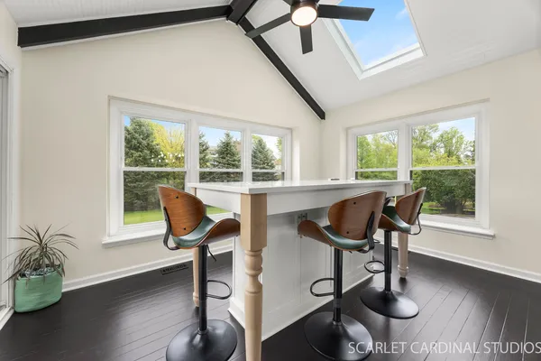 $1,020,000 | 4042 Broadmoor Circle, Naperville, IL 60564