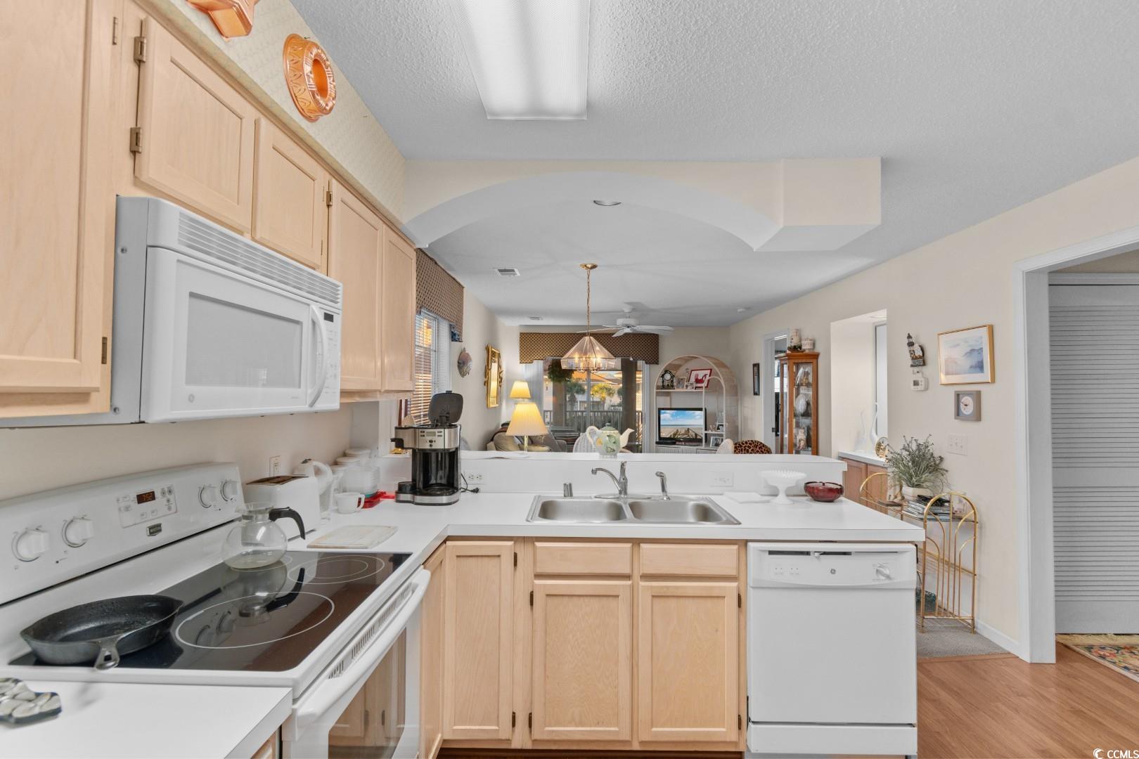 1900 Duffy Street, Unit D4 North Myrtle Beach, SC 29582 - Photo 10 of 38