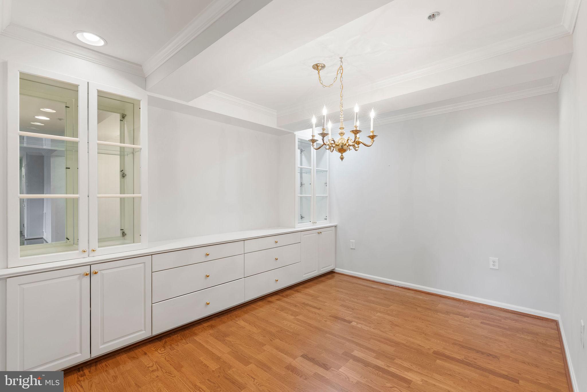 12246 Roundwood Road, Unit 506 Lutherville-Timonium, MD 21093 - Photo 16 of 32 Dining Rm w/ Built Ins