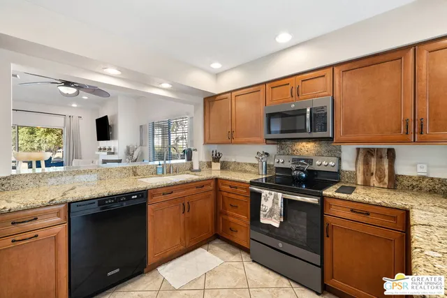 $573,000 | 237 Vista Royale Circle East, Palm Desert, CA 92211