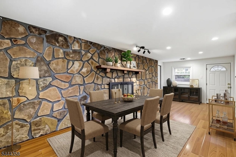 264 Vanderveer Road Bridgewater, NJ 08807 - Photo 8 of 25