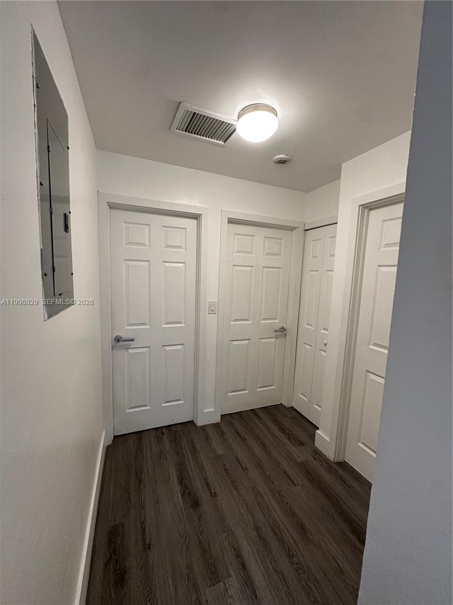 5923 Southwest 147th Place Miami, FL 33193 - Photo 11 of 35