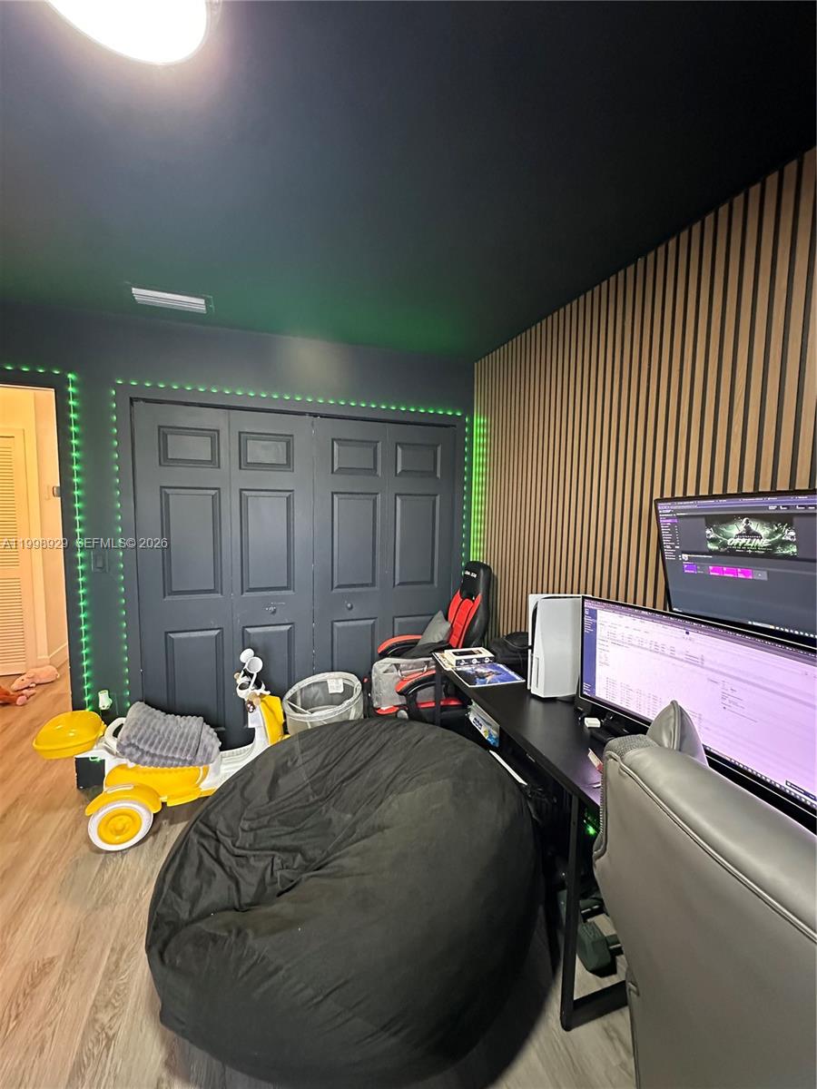 5923 Southwest 147th Place Miami, FL 33193 - Photo 16 of 35