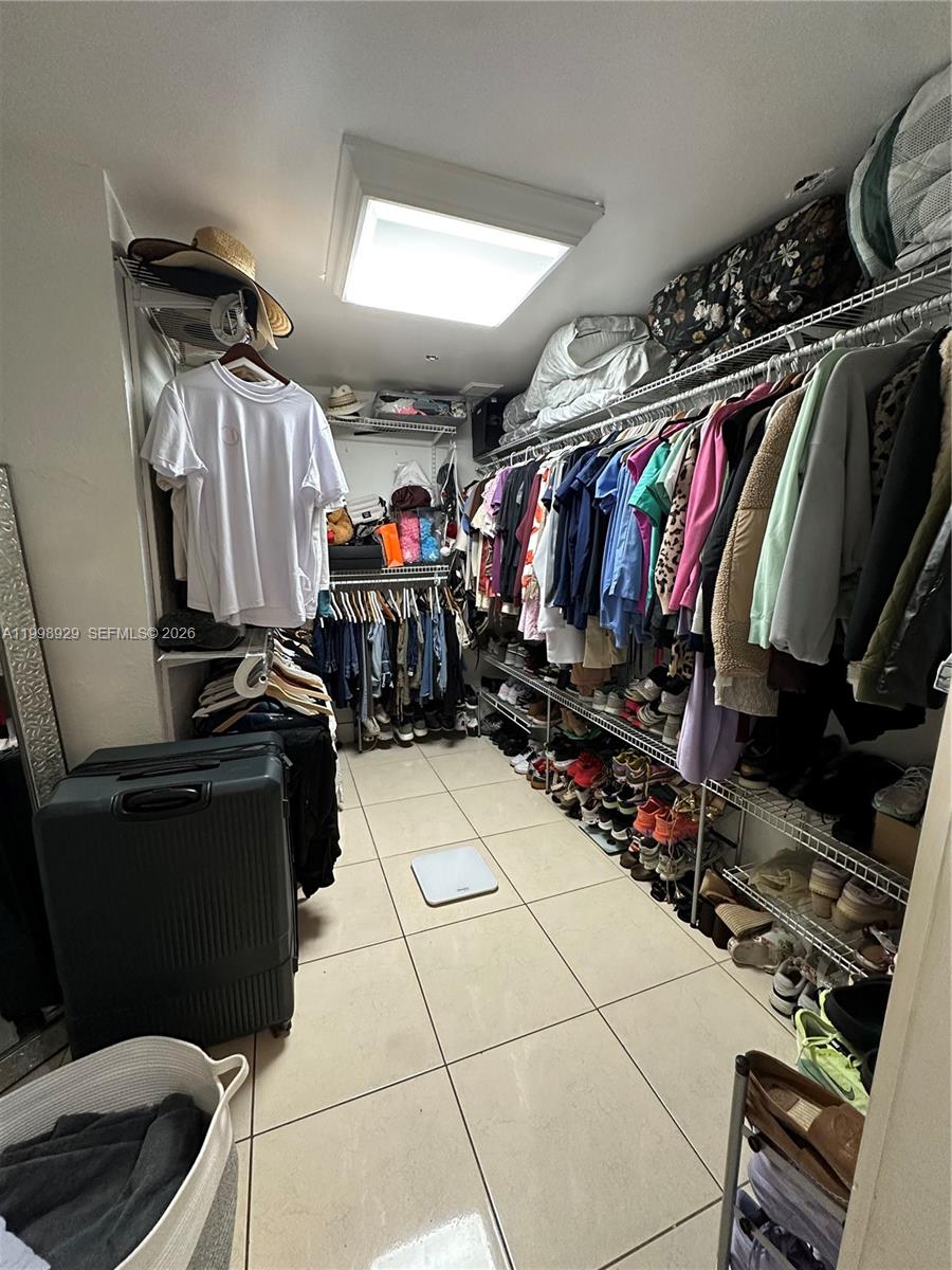 5923 Southwest 147th Place Miami, FL 33193 - Photo 21 of 35