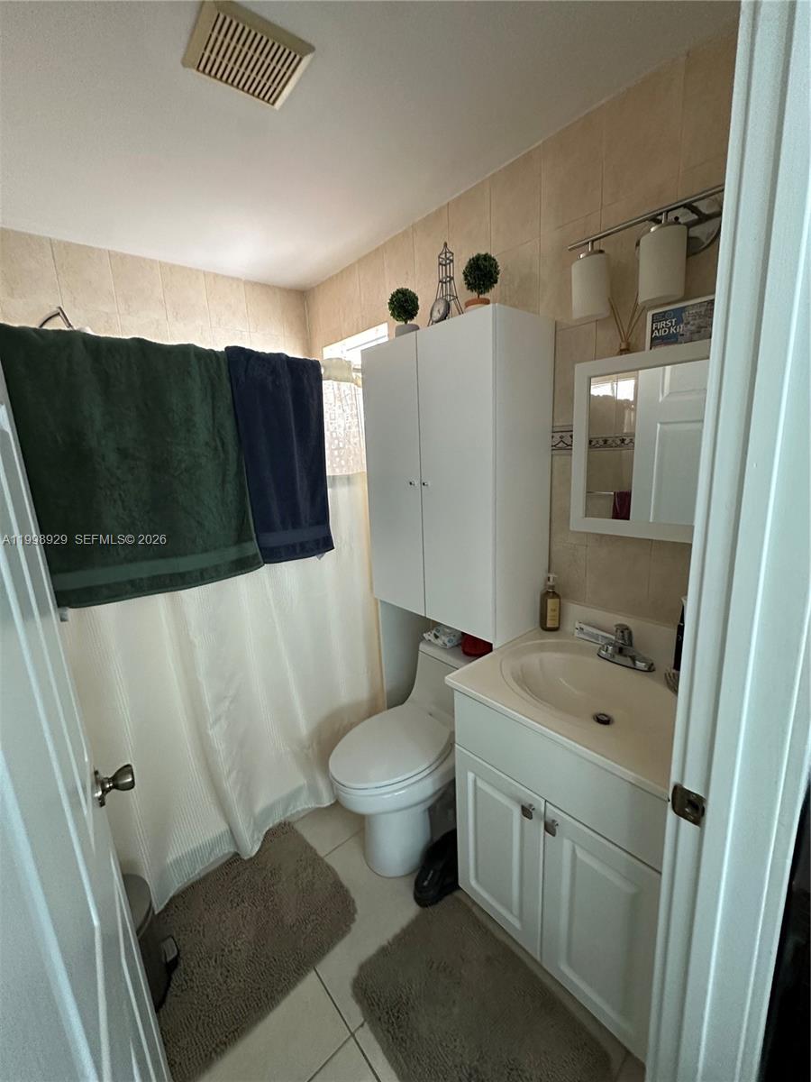 5923 Southwest 147th Place Miami, FL 33193 - Photo 31 of 35