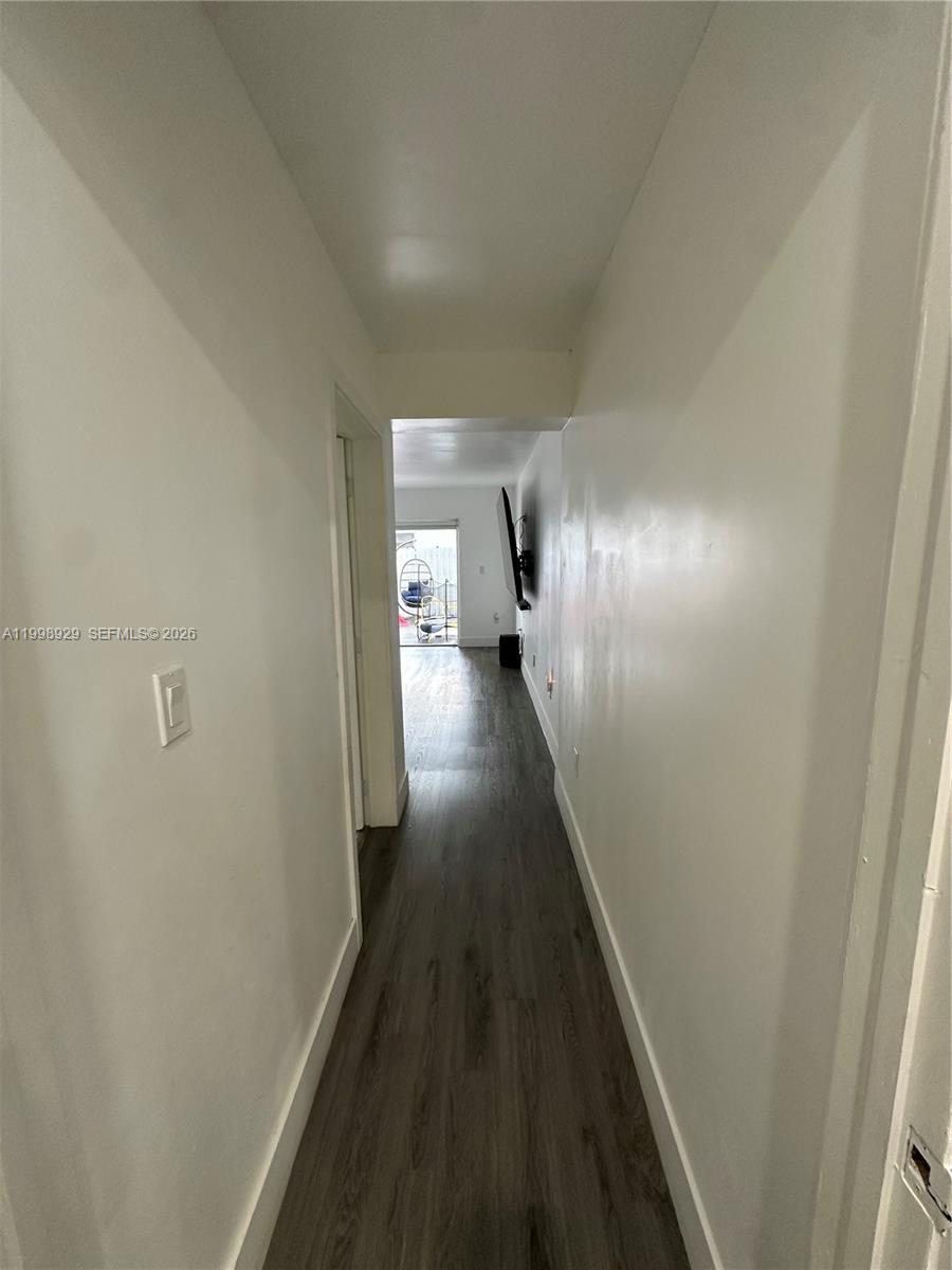 5923 Southwest 147th Place Miami, FL 33193 - Photo 10 of 35