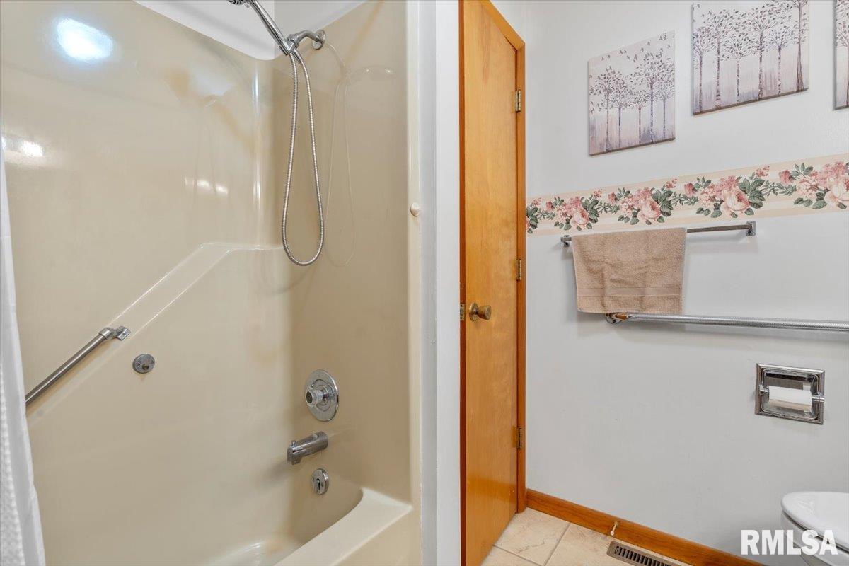 211 West Oak Street Palmyra, IL 62674 - Photo 25 of 36