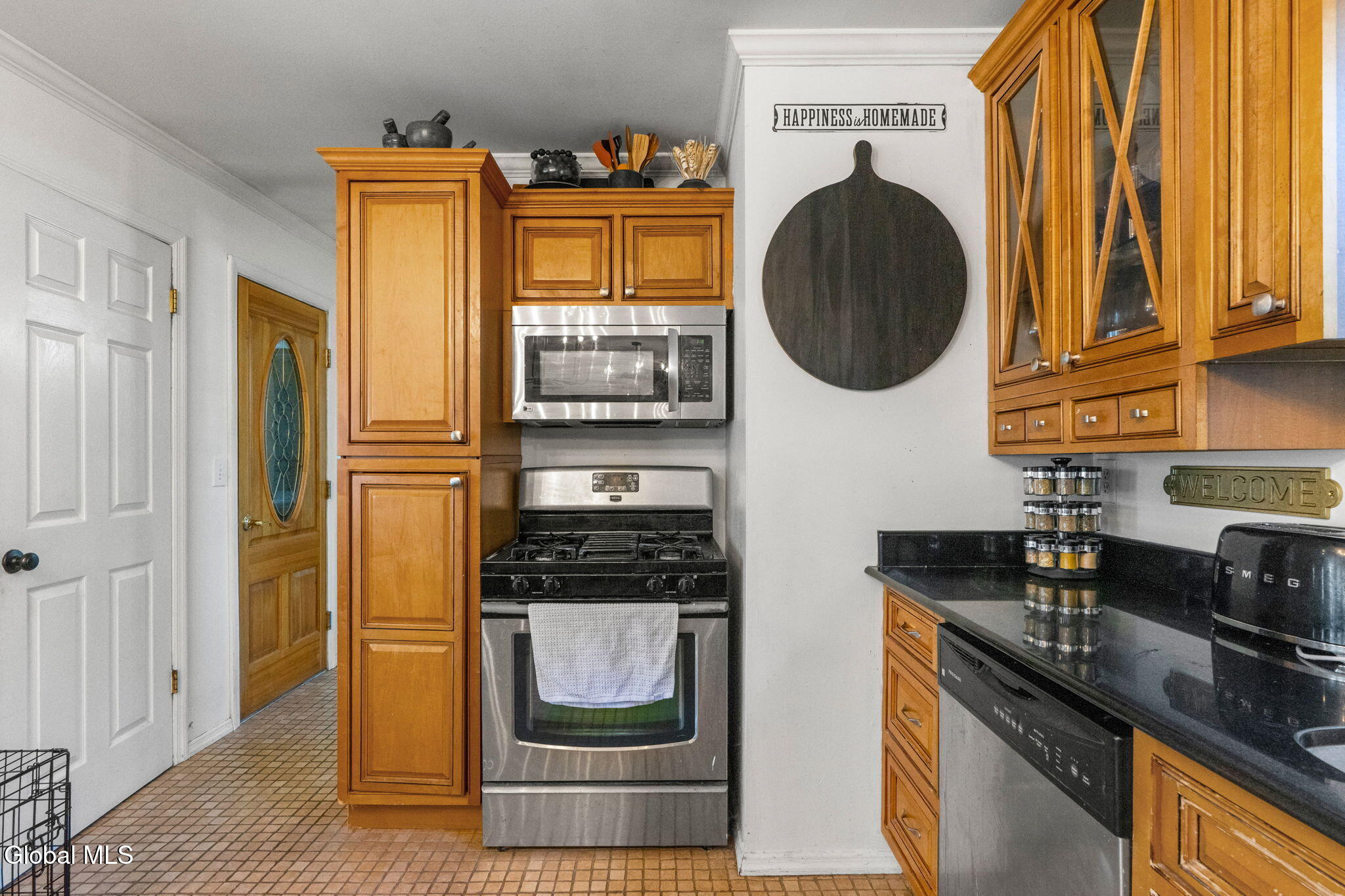 65 Wynantskill Way Troy, NY 12180 - Photo 6 of 26 31-web-or-mls-65-wynantskill-way