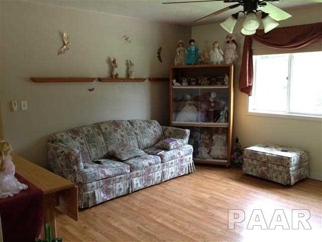 1529 Hickory Point Road Metamora, IL 61548 - Photo 12 of 26