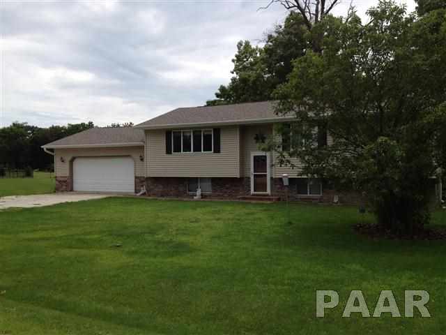 1529 Hickory Point Road Metamora, IL 61548 - Photo 2 of 26